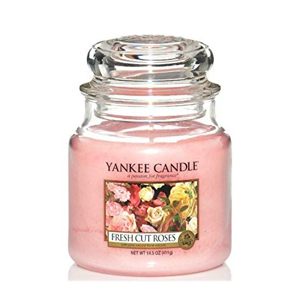 Yankee Candle Aromatická sviečka Classic strednej Fresh Cut Roses 411 g