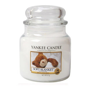 Yankee Candle Aromatická sviečka strednej Soft Blanket 411 g
