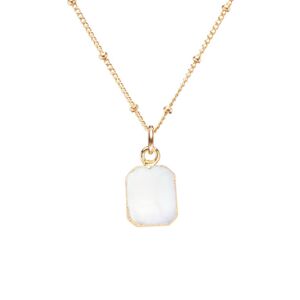 Decadorn Nežný pozlátený náhrdelník s perleťou