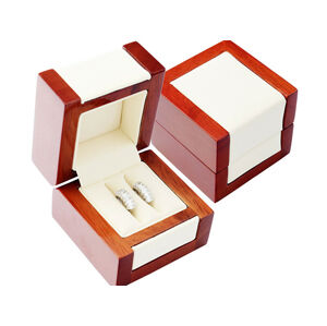 JK Box Svetlá drevená krabička na prstene alebo náušnice DN-2/NA/A20