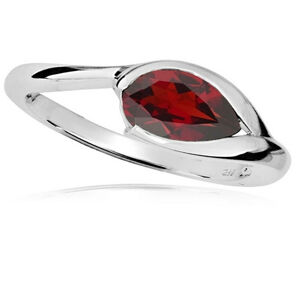 MOISS Elegantný strieborný prsteň s červeným granátom RG000 54 mm