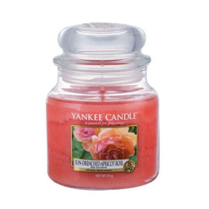 Yankee Candle Aromatická sviečka strednej Sun-Drenched Apricot Rose 411 g